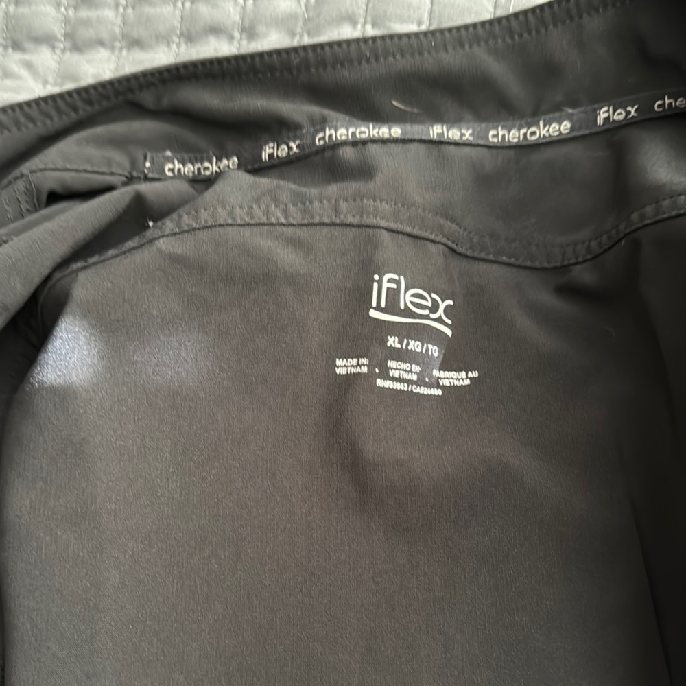 XL Cherokee iFlex Black scrub jacket